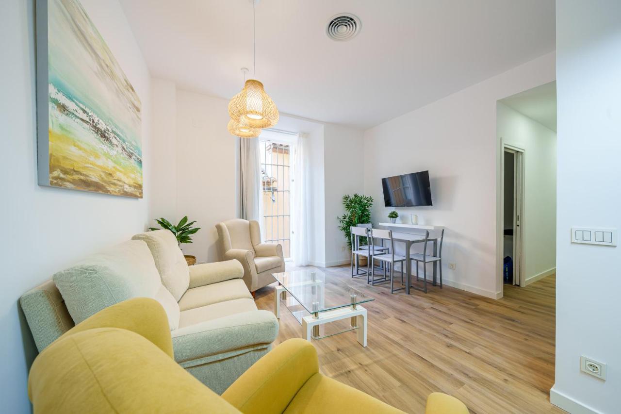 Malaga Cultural Experience Apartment Luaran gambar